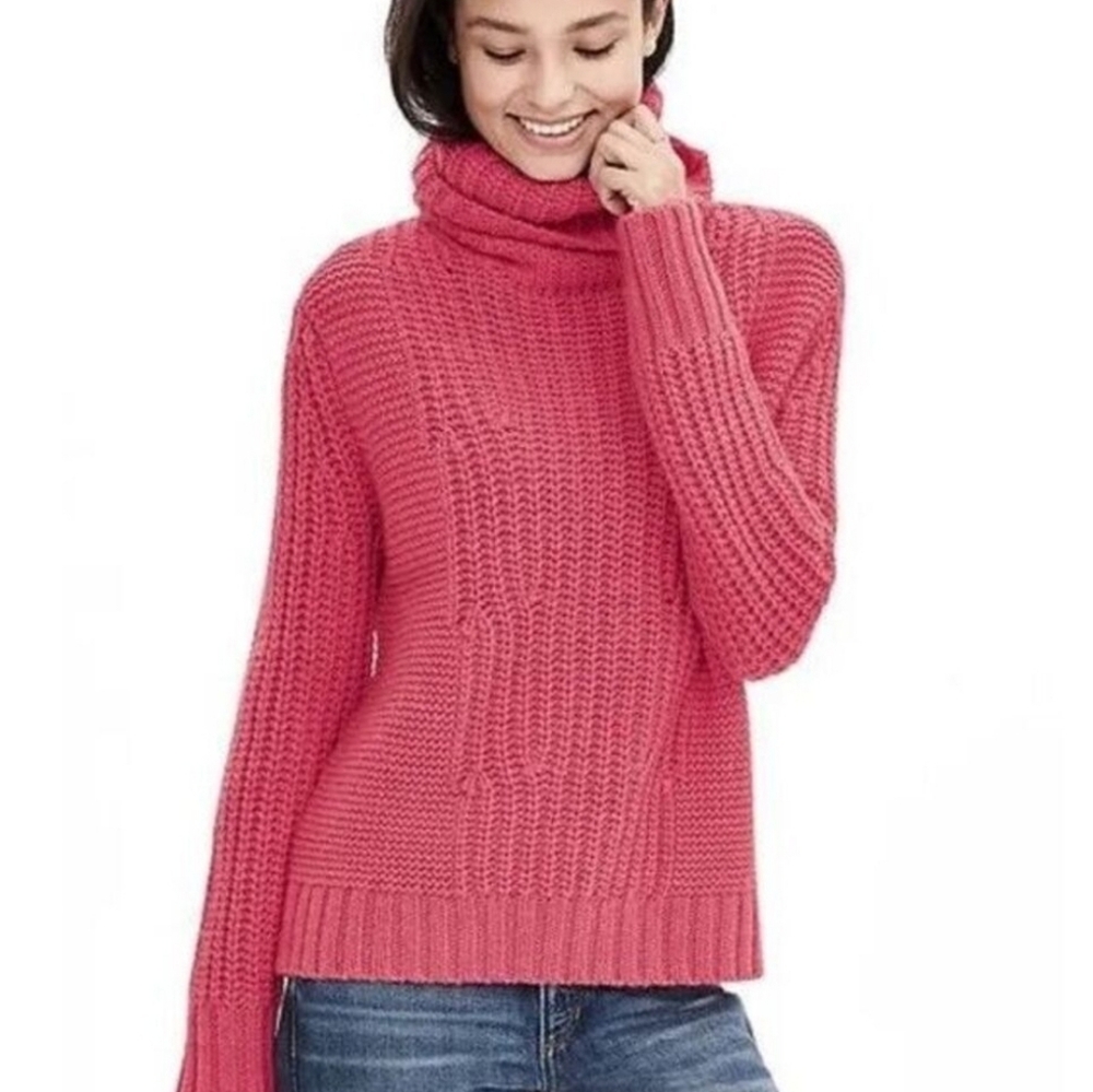 BANANA REPUBLIC Merino Wool Mixed-Stitch Turtleneck Sweater